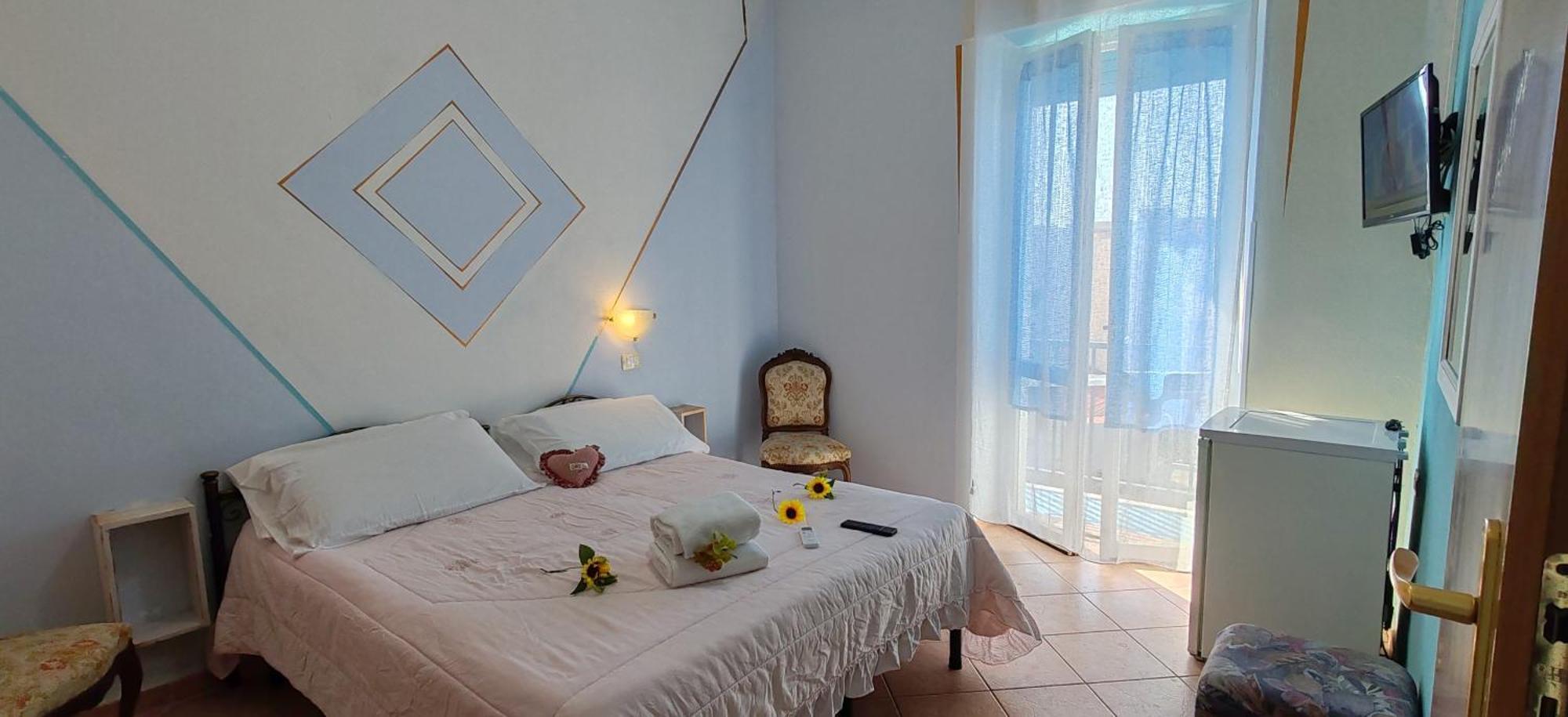 Elisart 2 Bed & Breakfast Alghero Bagian luar foto
